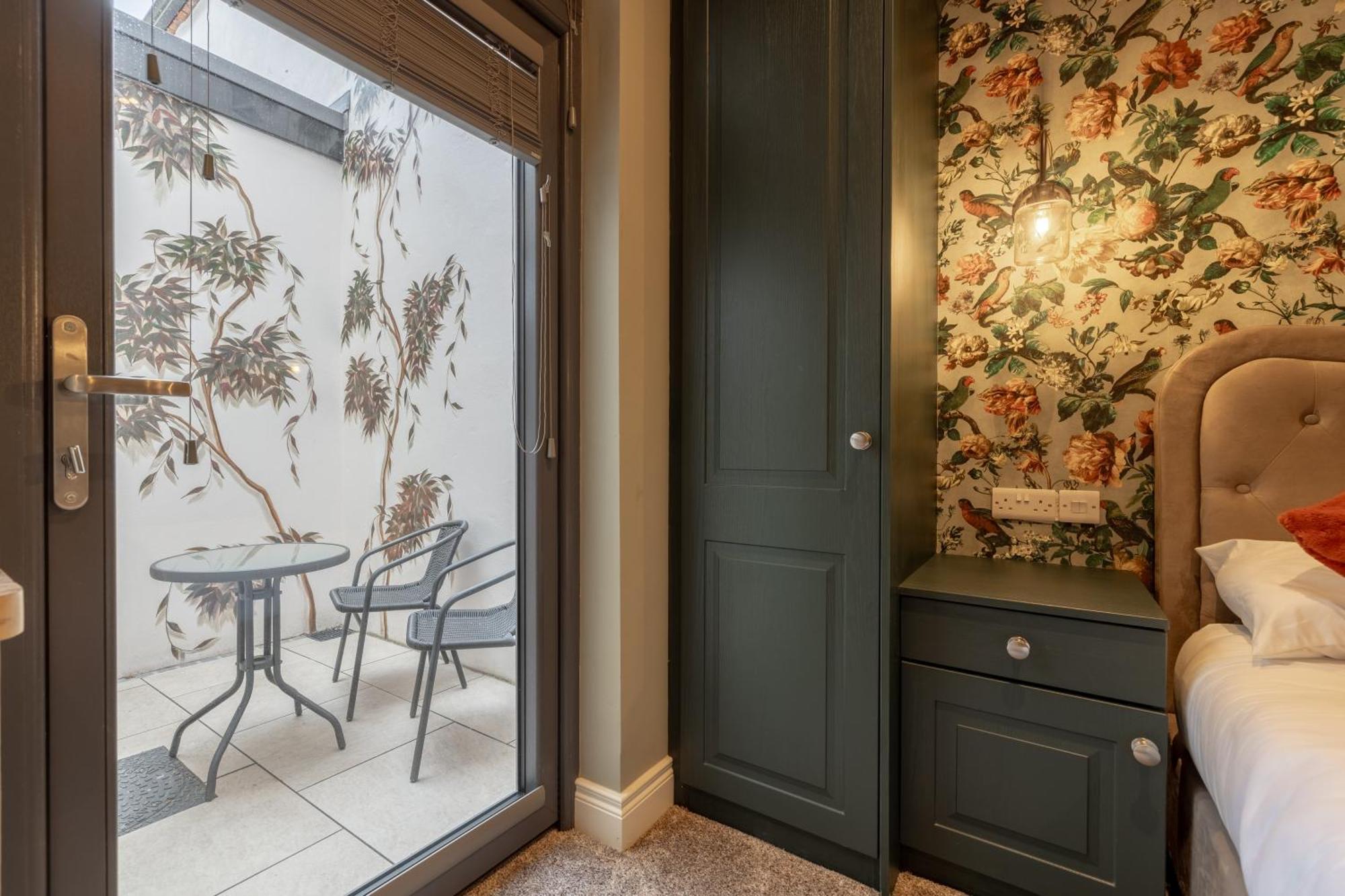 Boutique Stays At 78 Μπάνγκορ Εξωτερικό φωτογραφία
